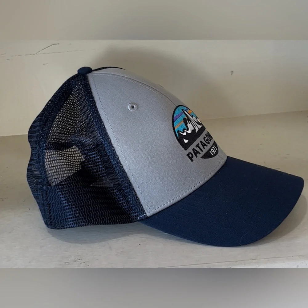 Patagonia Men’s Fitz Roy Scope LoPro Trucker Hat